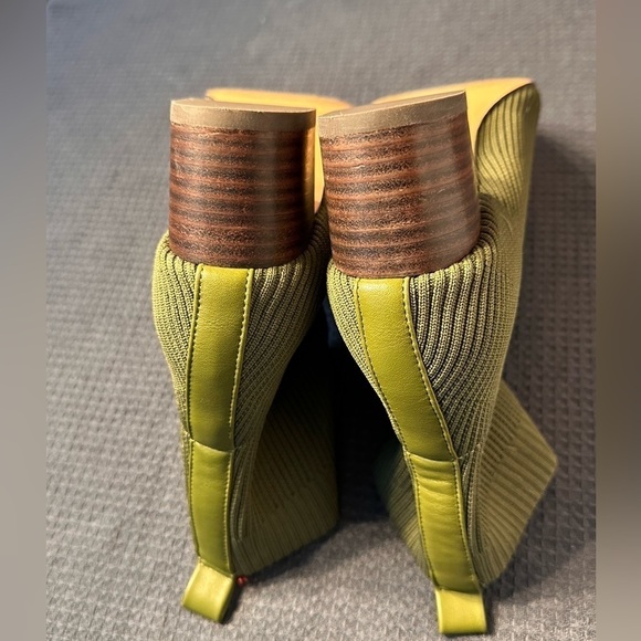 Joie Green Solid Color Knit Neely Stretch Booties EUC Worn Once Size 8 - Picture 11 of 13